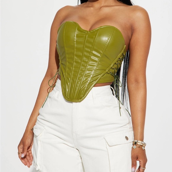 Corset top - Picture 3 of 3